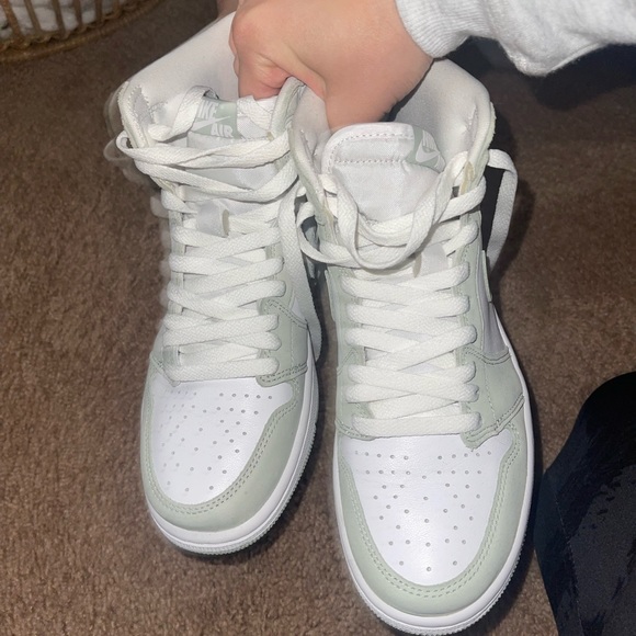 Seafoam AJ1 - Picture 3 of 7
